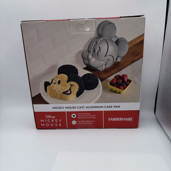Disney Mickey Mouse 3D Cast Aluminum Cake Pan Non Stick Farberware NIB Party - Picture 3 of 4